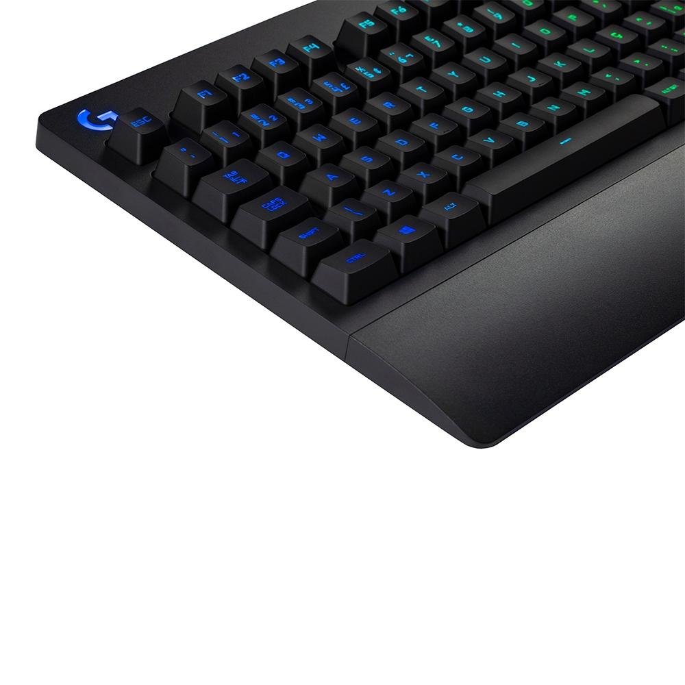 Teclado Gamer Logitech G213, RGB LIGHTSYNC, Controles de Mídia Dedicados, Design Durável Resistente à Respingos, ABNT2, Preto - 920-009438