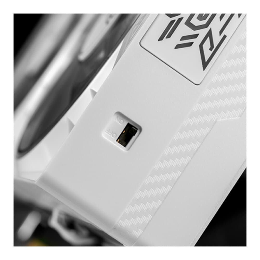 Placa de Vídeo GALAX RTX 5070 1-Click OC White NVIDIA GeForce, 12GB, GDDR7, 192 Bits, Ray Tracing, DLSS 4 - 57NON7MDBSWH